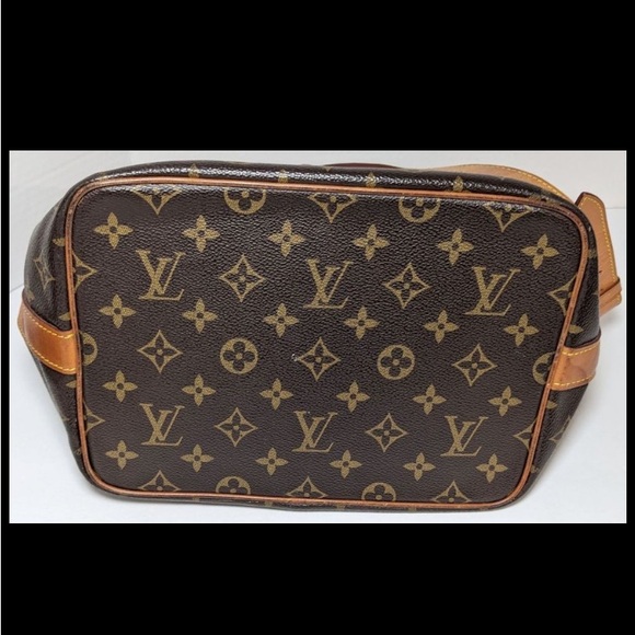 Authentic Louis Vuitton Classic Monogram Shoulder Bag - Picture 3 of 7
